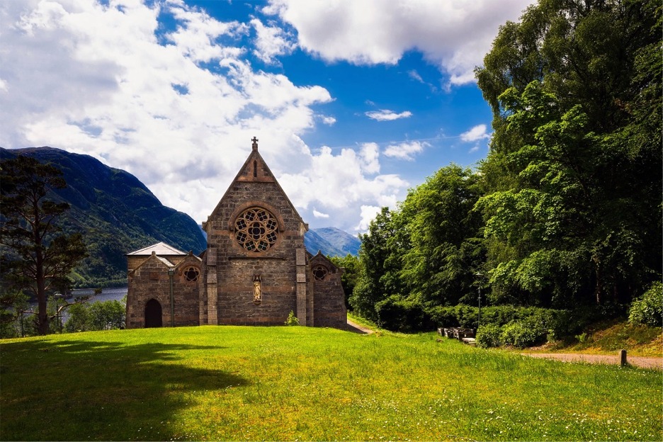 St Mary and St Finnan, Loch Shiel